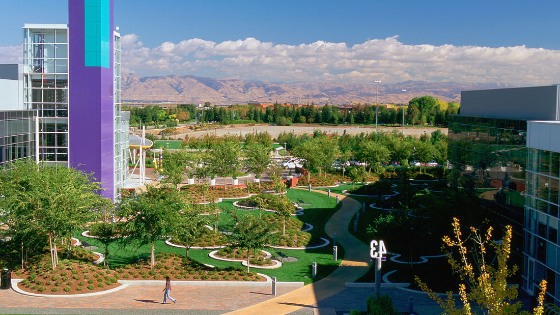 65e758a0_googlecorporateheadquarters023_1100x1100.jpg